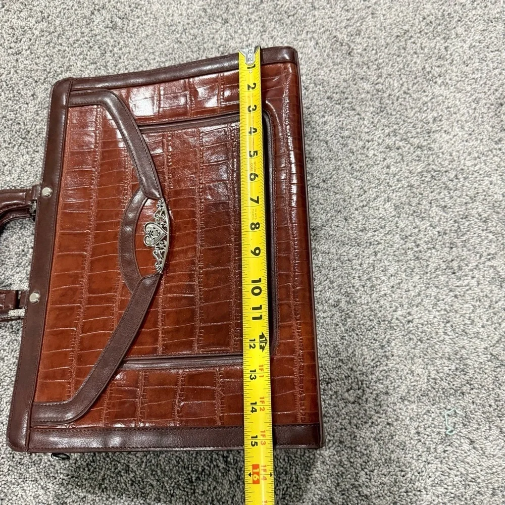 Vtg MARC CHANTEL EMBOSSED Crocodile Brown Leather Briefcase RARE Zip Closure